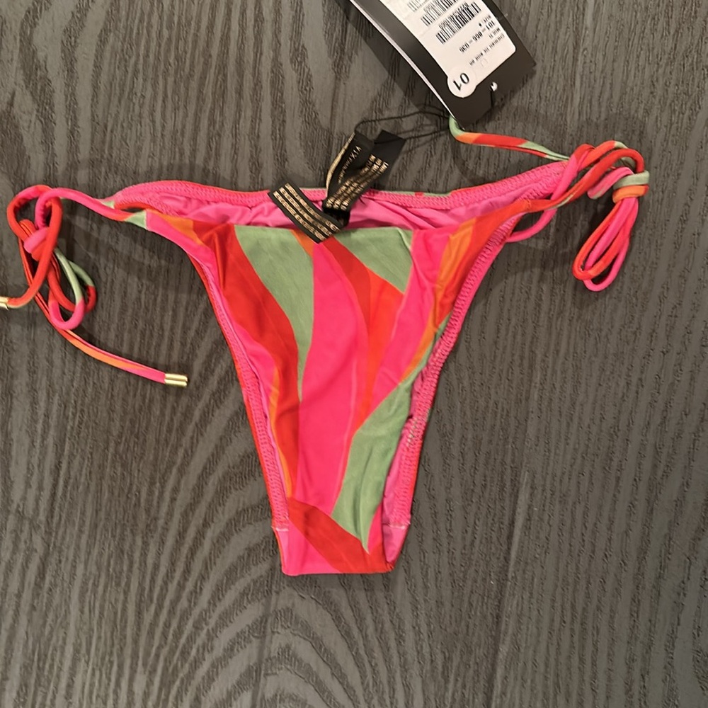 VIX Swim- 🌴🌴🏖🏖 - Picture 6 of 10